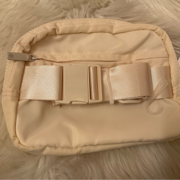 Gaiam Sidekick Waistpack - NWT - Cream - Picture 10 of 12